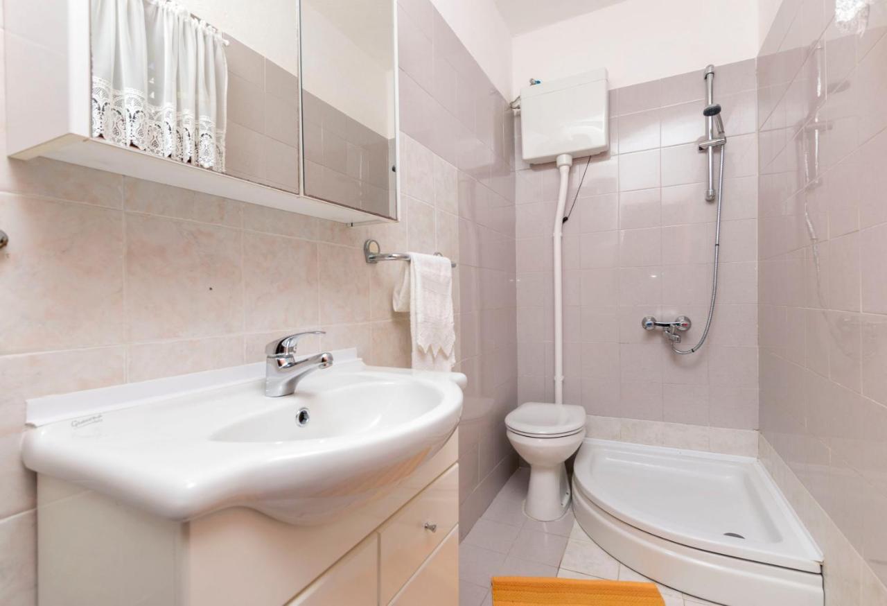 Apartments Dragica Donji Okrug  エクステリア 写真