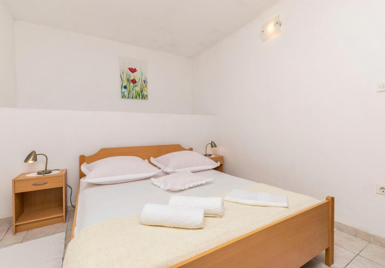 Apartments Dragica Donji Okrug  エクステリア 写真