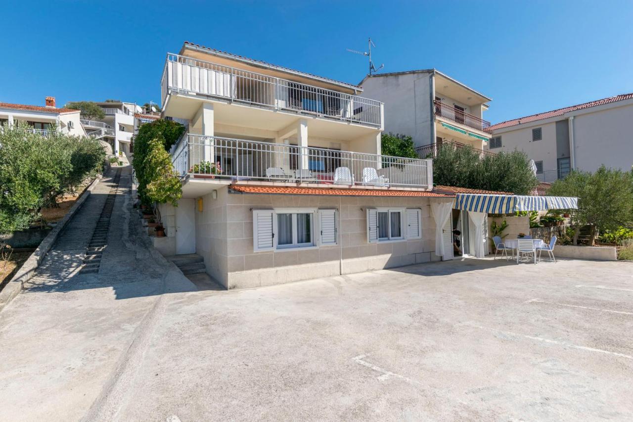 Apartments Dragica Donji Okrug  エクステリア 写真